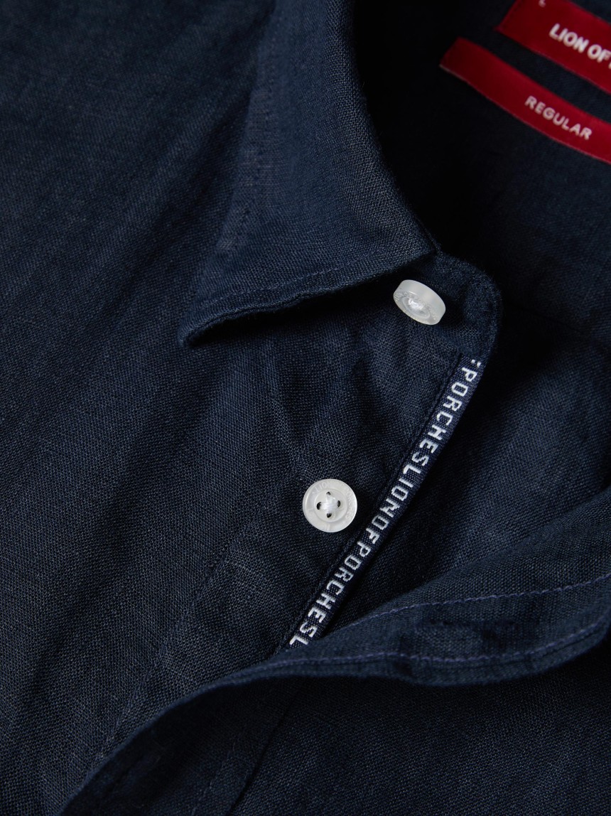 Short-sleeved linen shirt