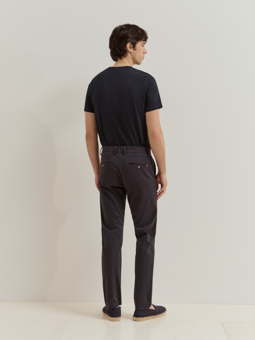 Cal�as chino slim fit