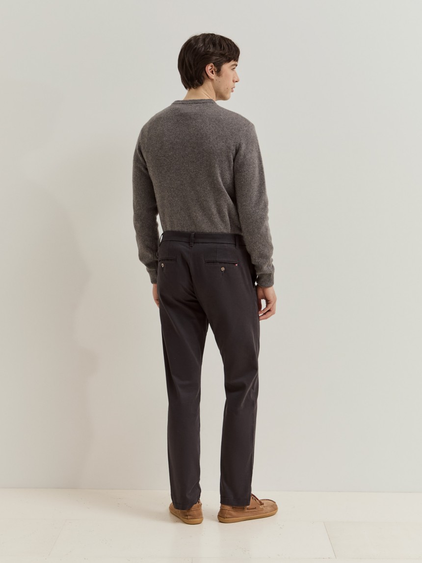 Cal�as chino regular fit