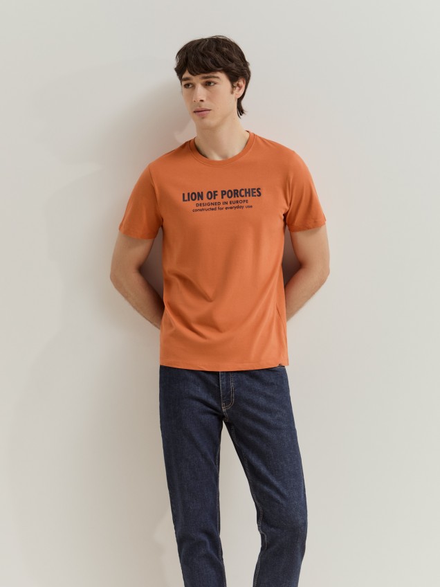 Short-sleeved T-shirt