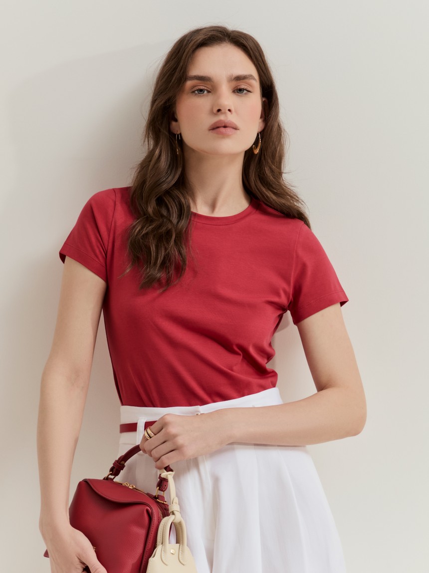 Short-sleeved T-shirt