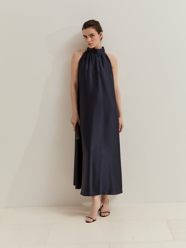 Vestido fluido acetinado