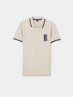 Polo piqu� com riscas e estampado