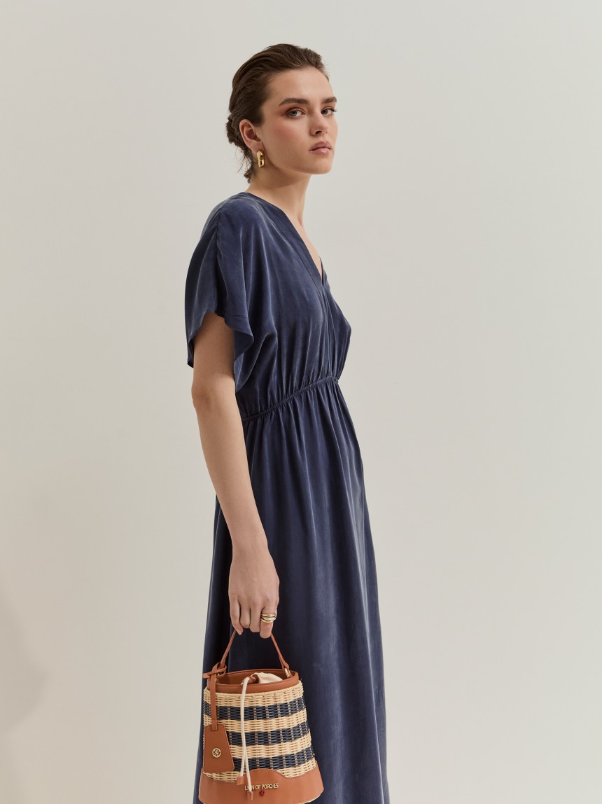 Vestido com manga curta