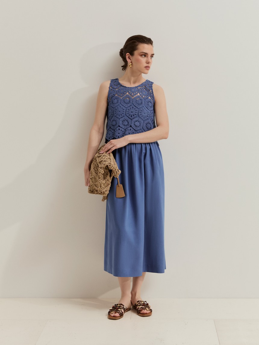 Sleeveless dress