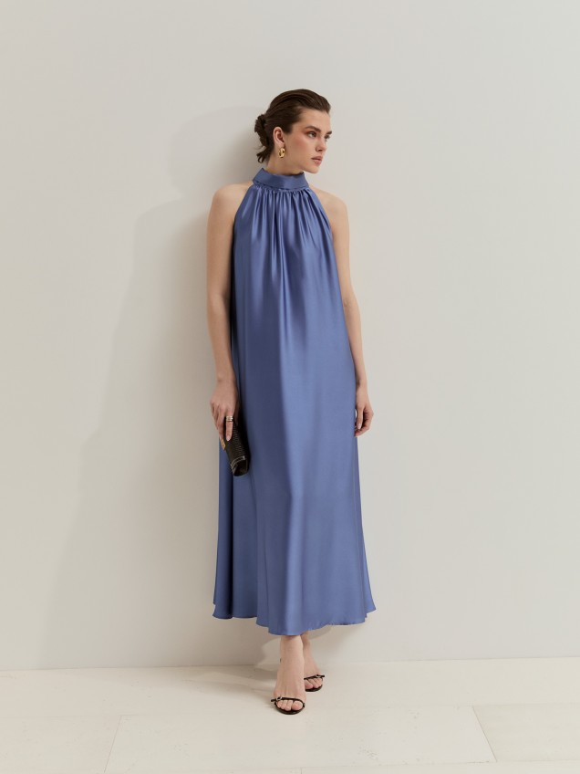 Vestido fluido acetinado