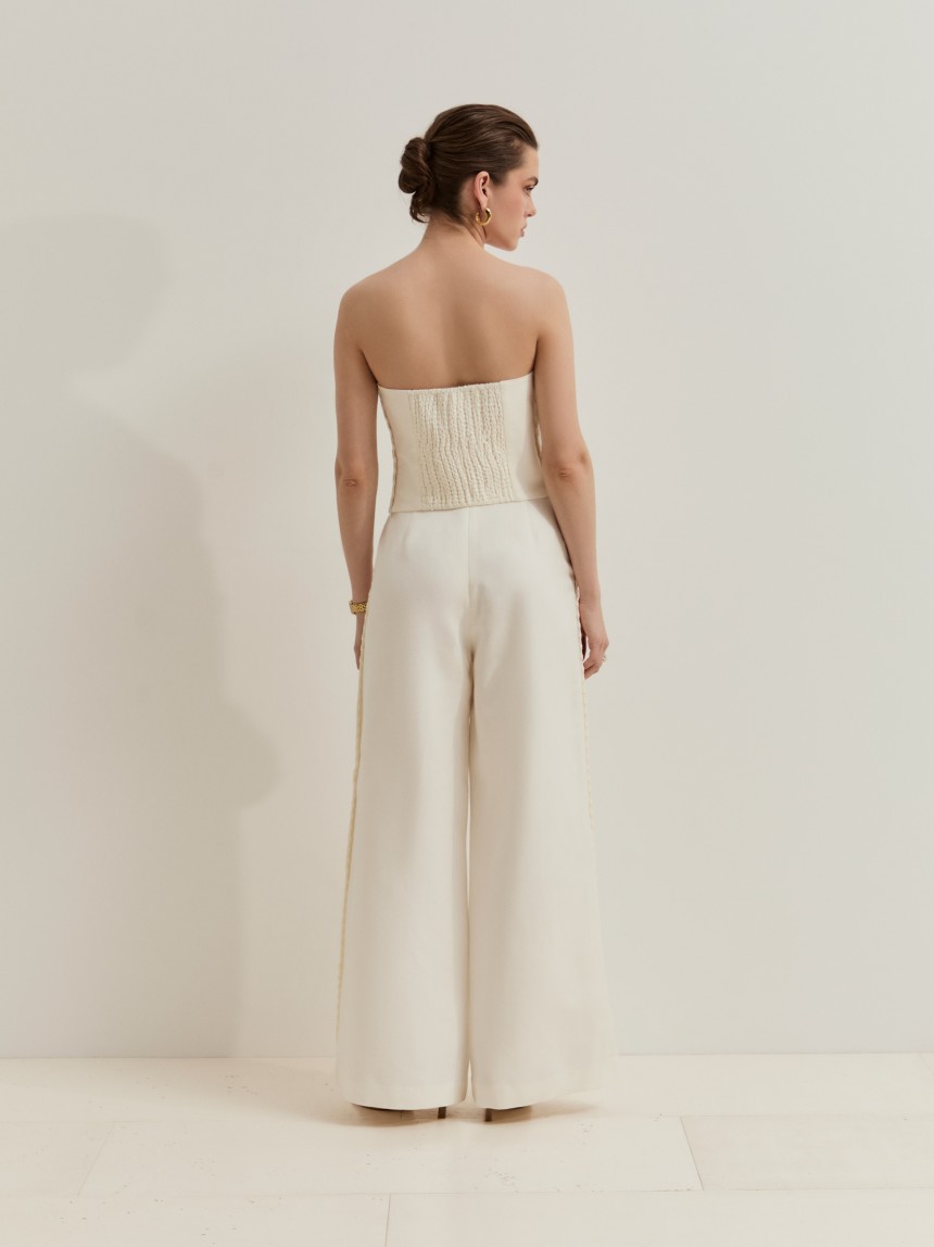 Wide-leg trousers