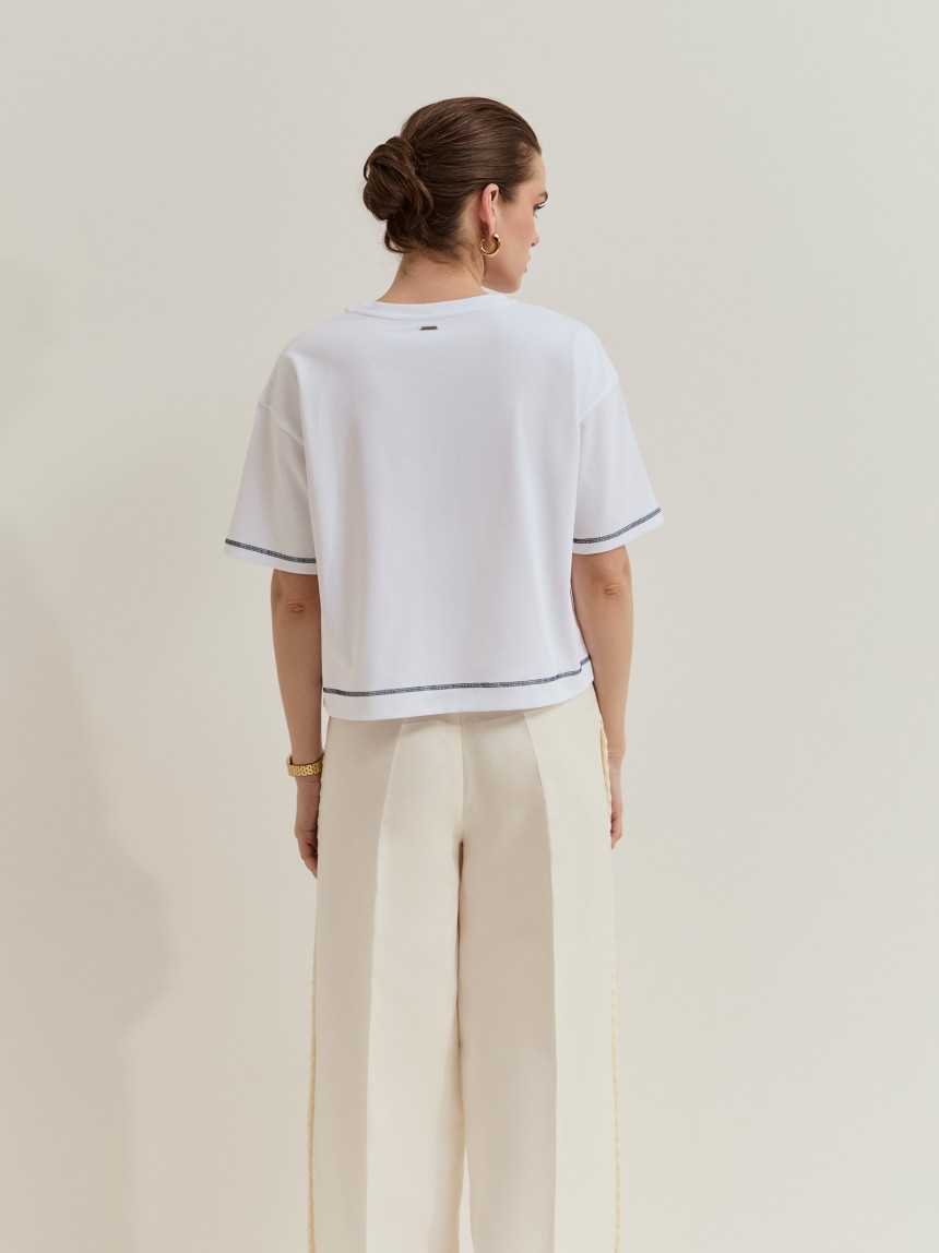 Short-sleeved T-shirt