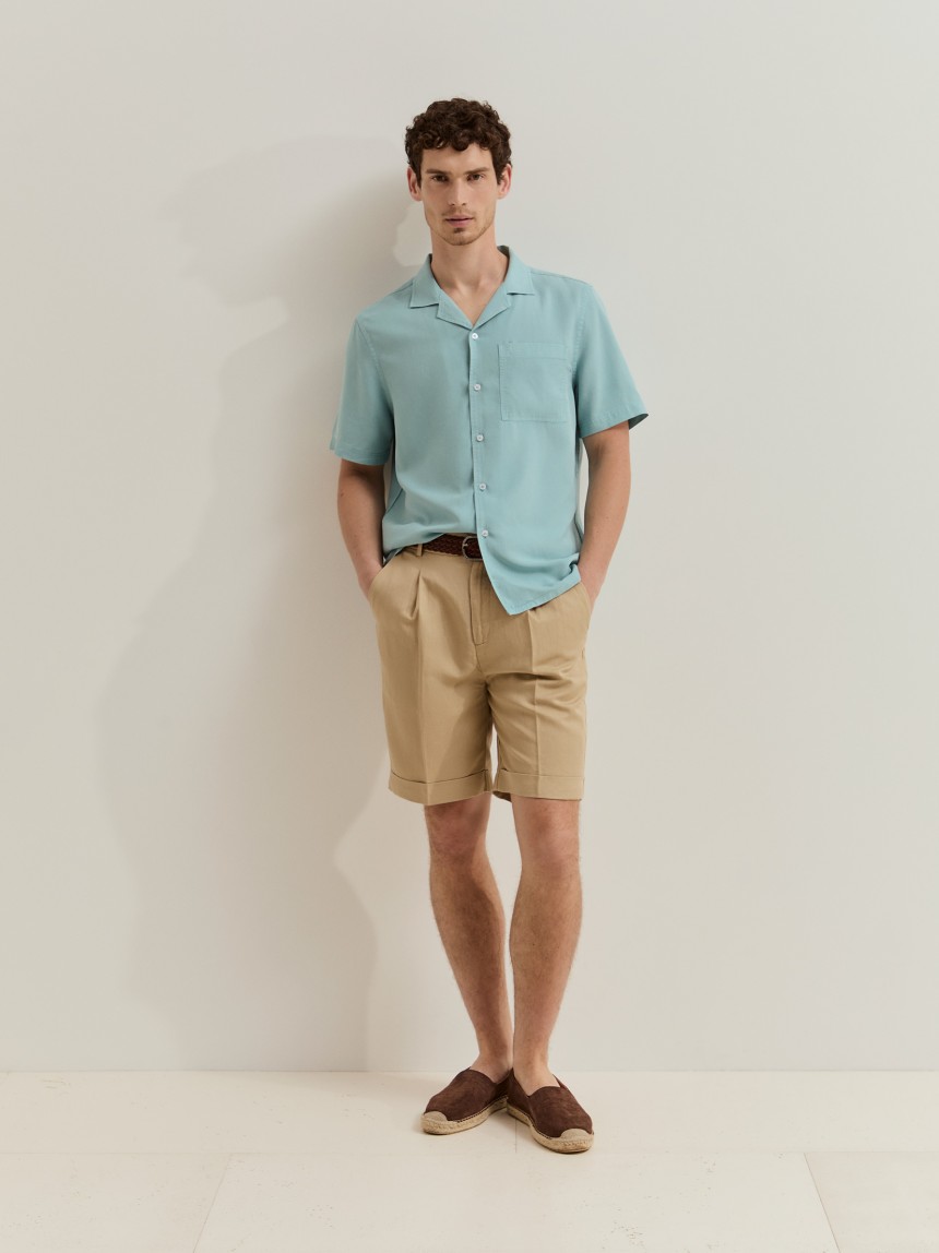 Short-sleeved shirt in lyocell and linen
