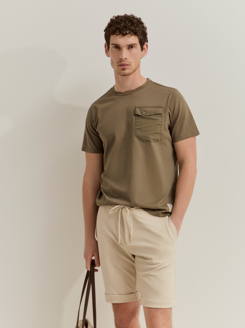 T-shirt with pocket