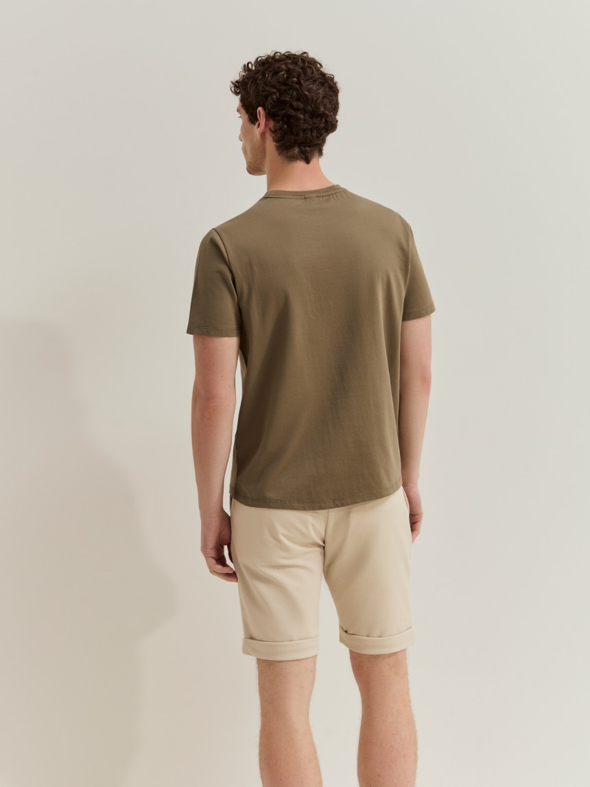 T-shirt with pocket