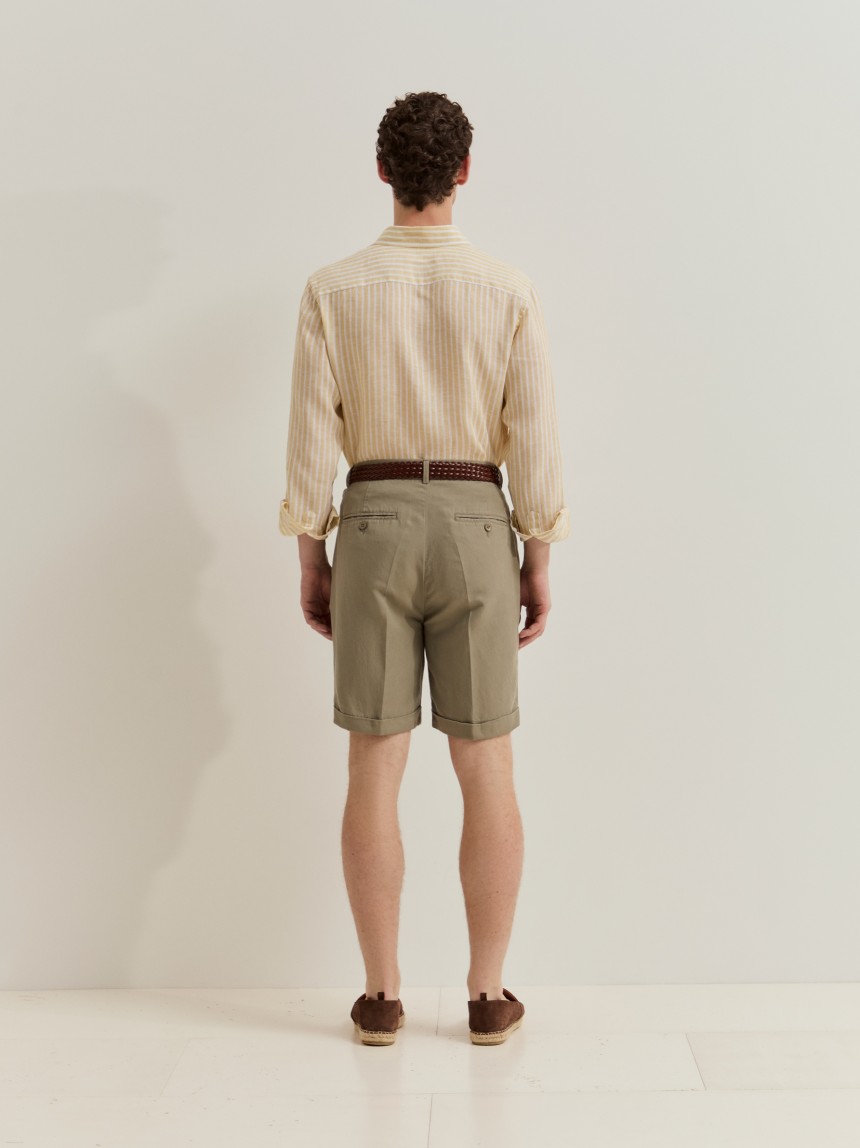 Cal��es bermuda chino