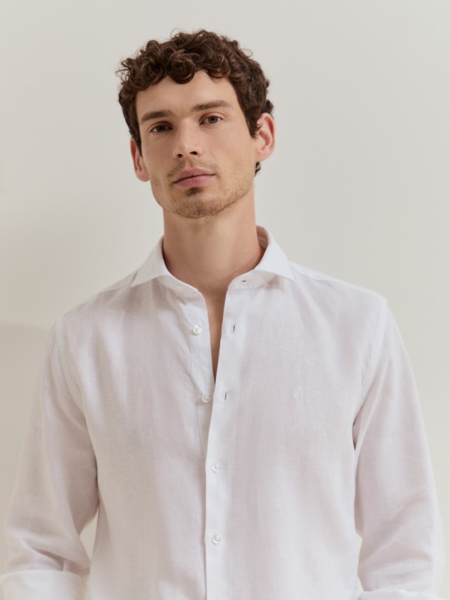 Camisa slim fit em linho