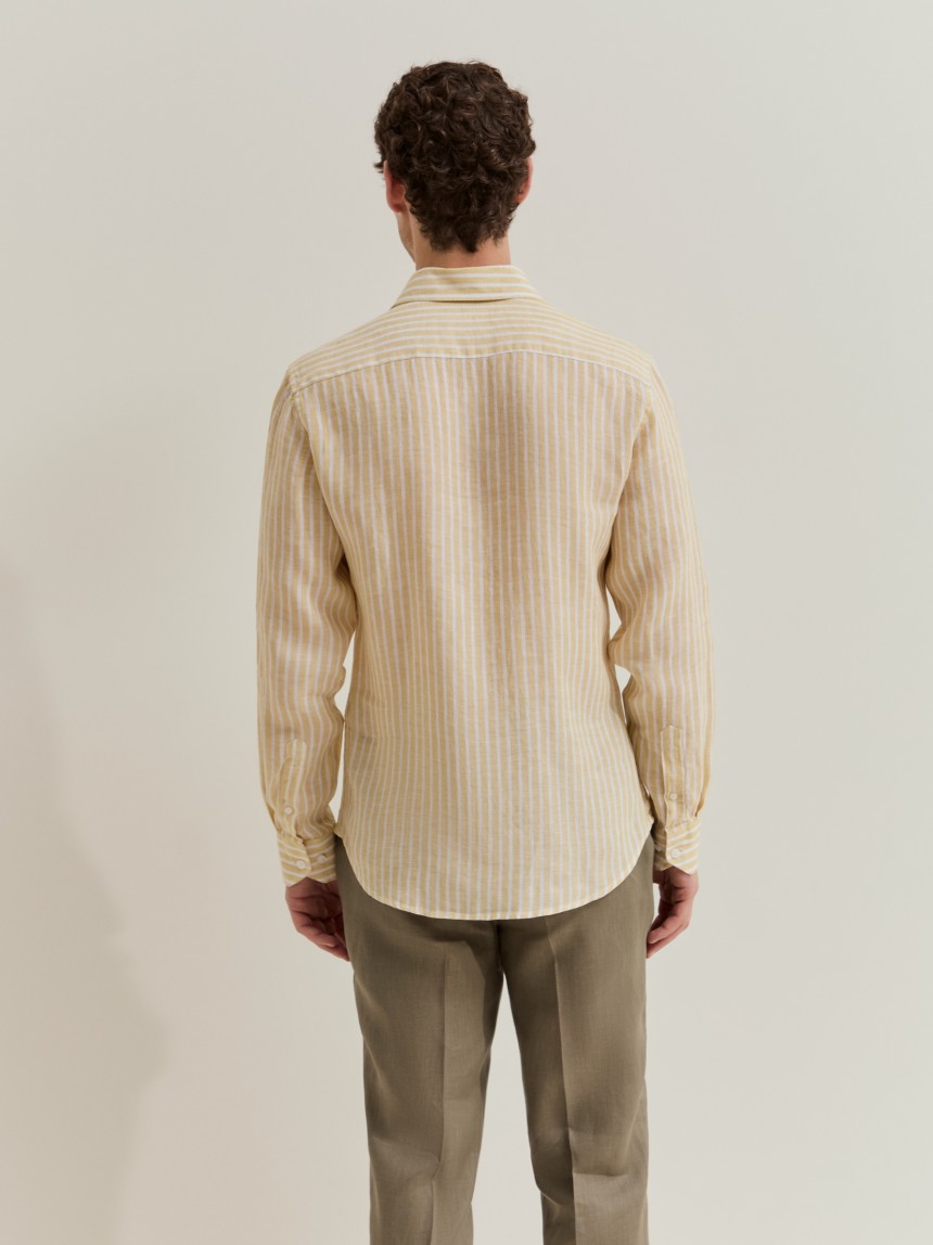 Camisa slim fit em linho
