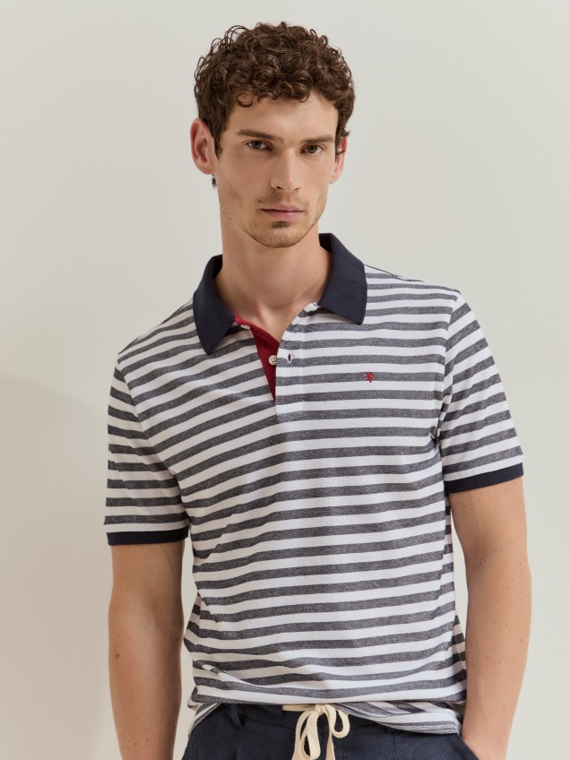 Polo às riscas