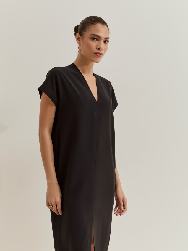 Vestido com corte recto