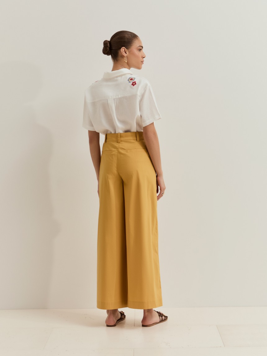 Wide leg trousers