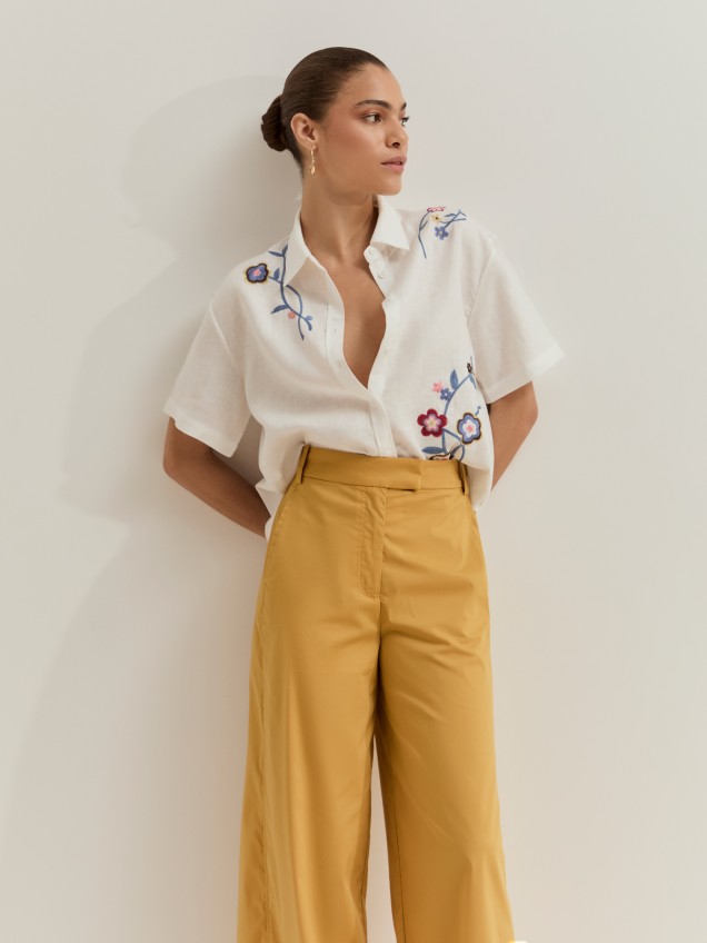 Wide leg trousers