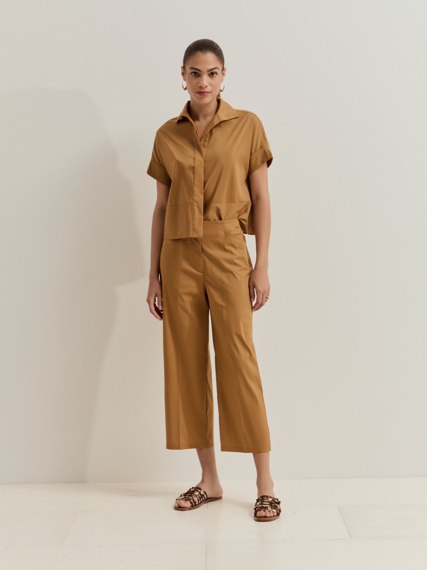 Wide-leg trousers