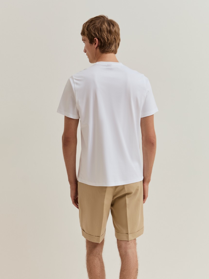 T-shirt b�sica de manga curta