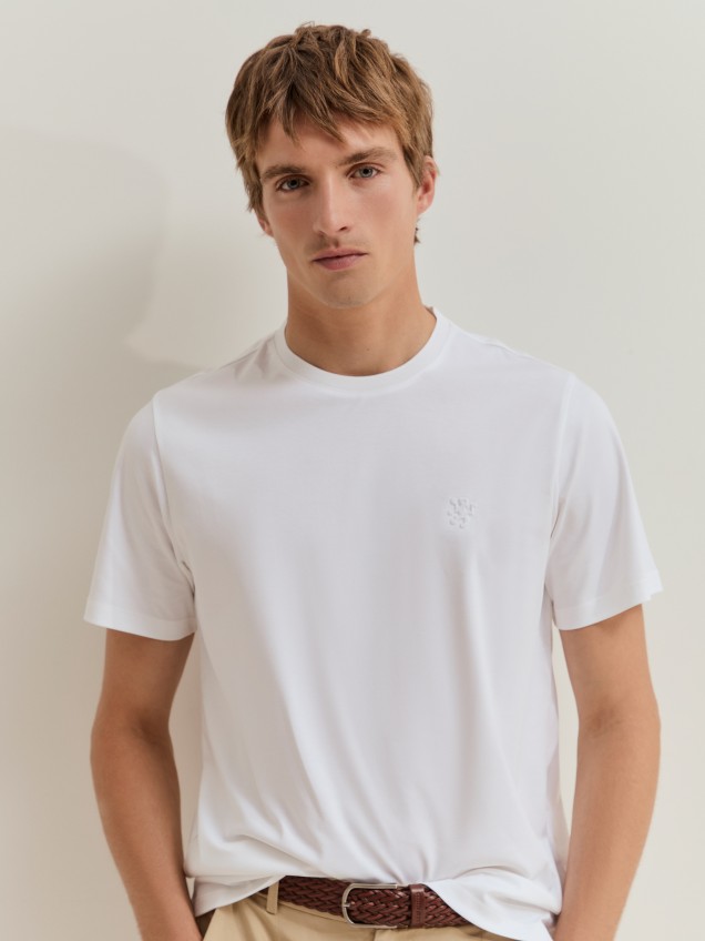 T-shirt b�sica de manga curta