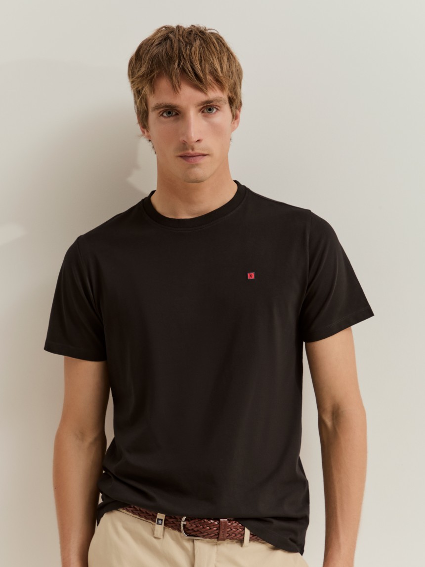T-shirt b�sica de algod�o