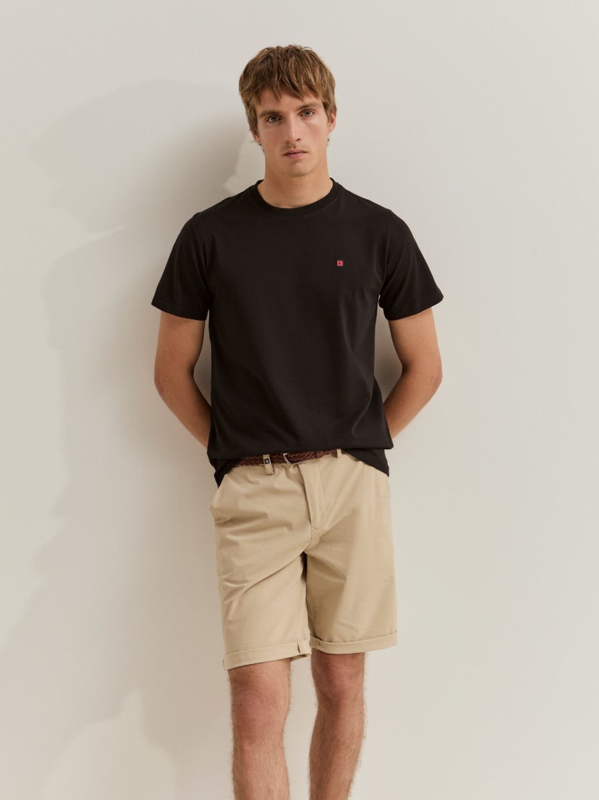 T-shirt b�sica de algod�o