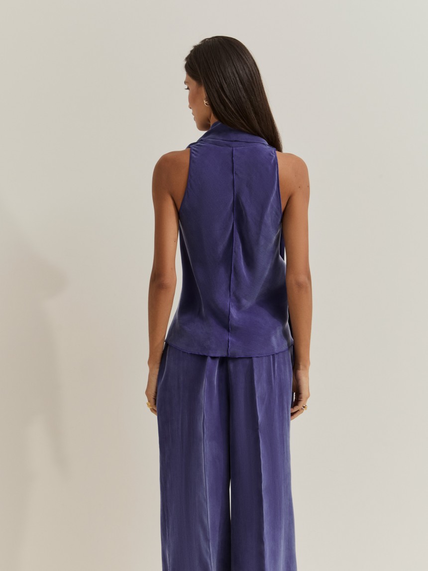 Blusa de cupro sem mangas