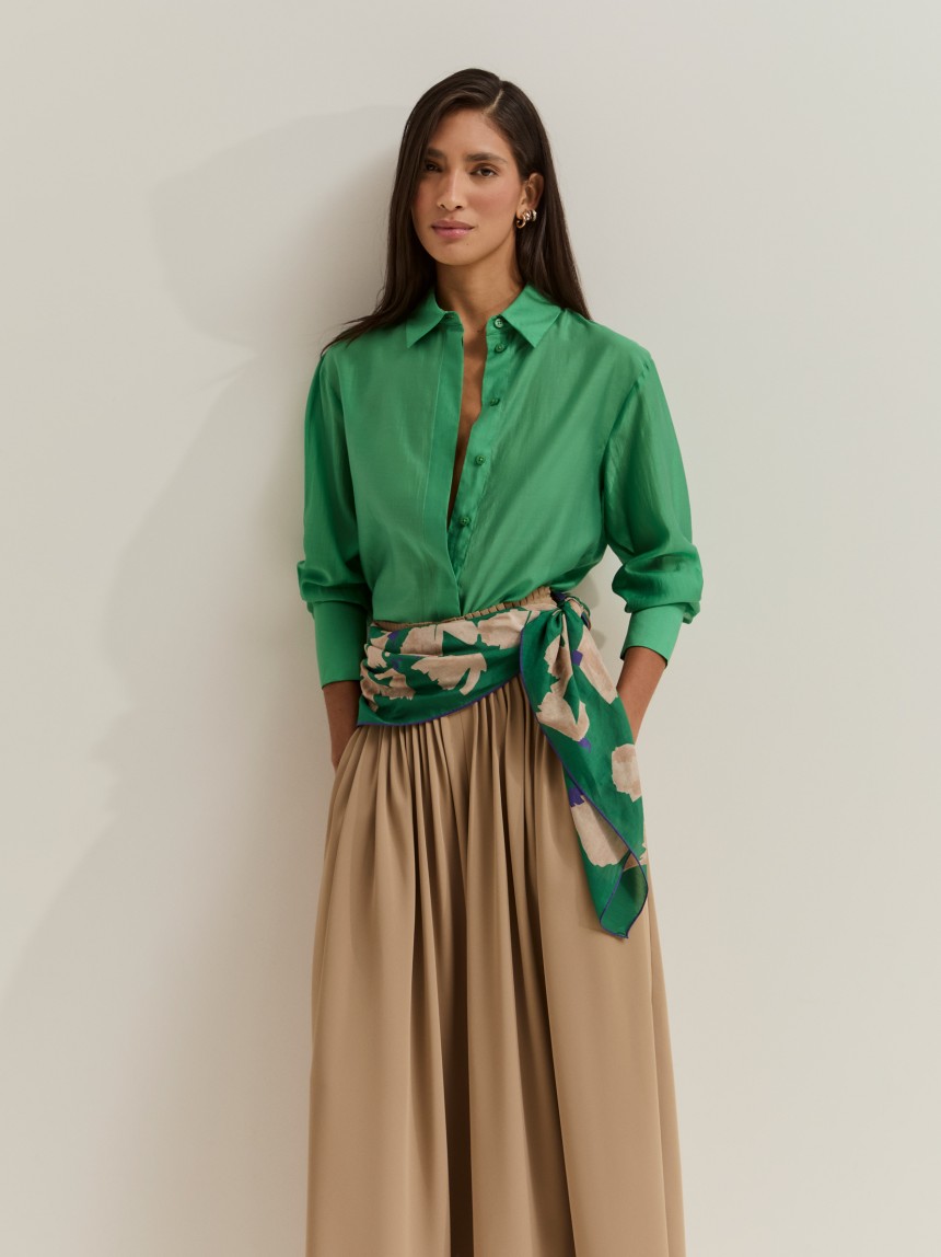 Camisa fluida em liocel
