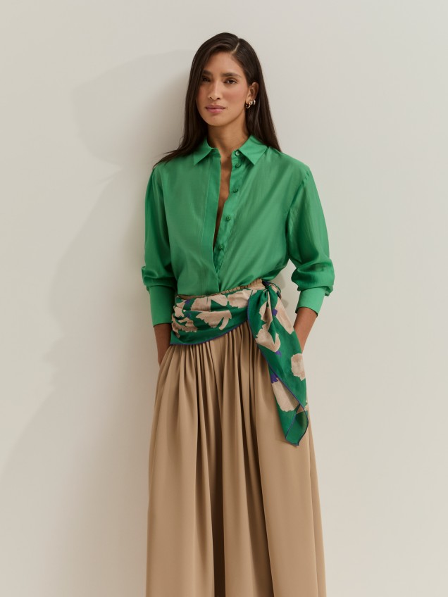 Camisa fluida em liocel