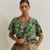 Blusa floral em liocel