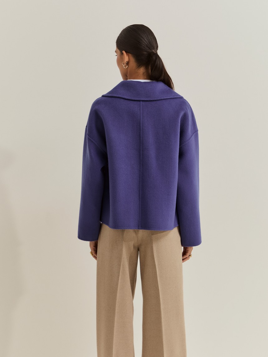 Chaqueta corta de lana