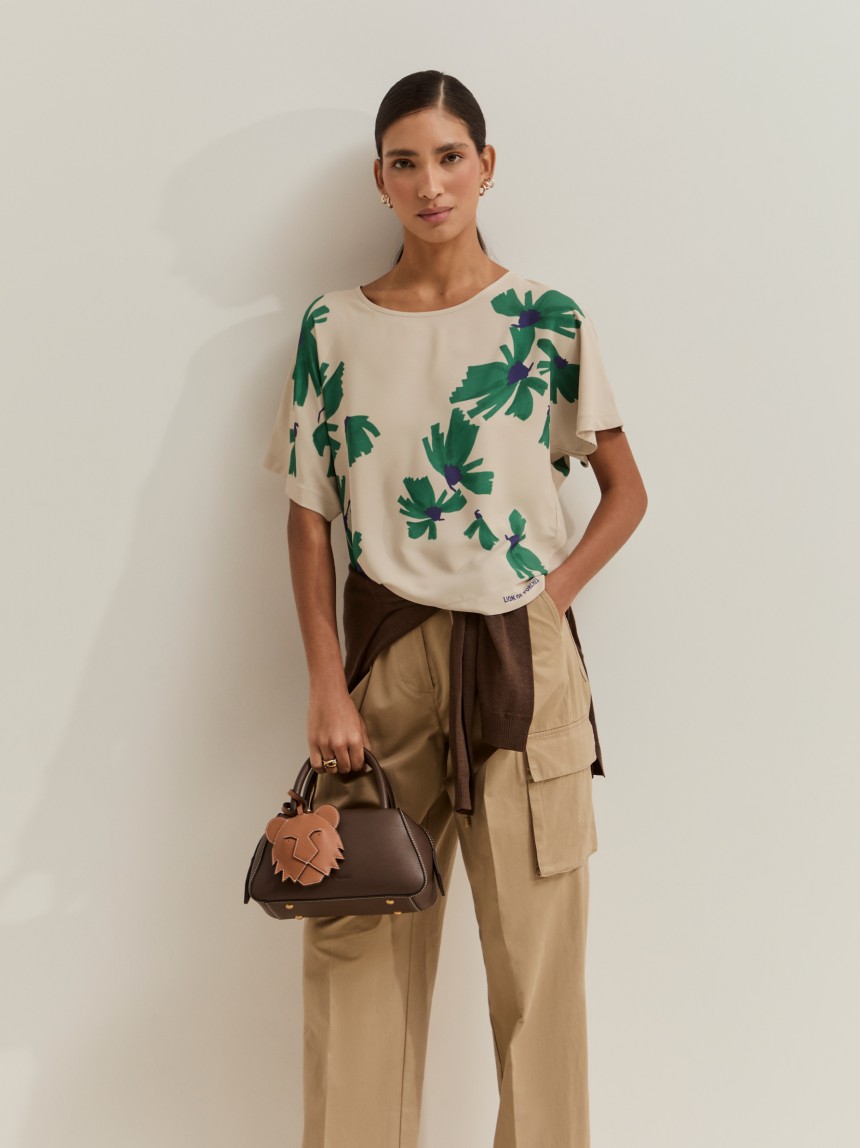 Blouse with floral pattern