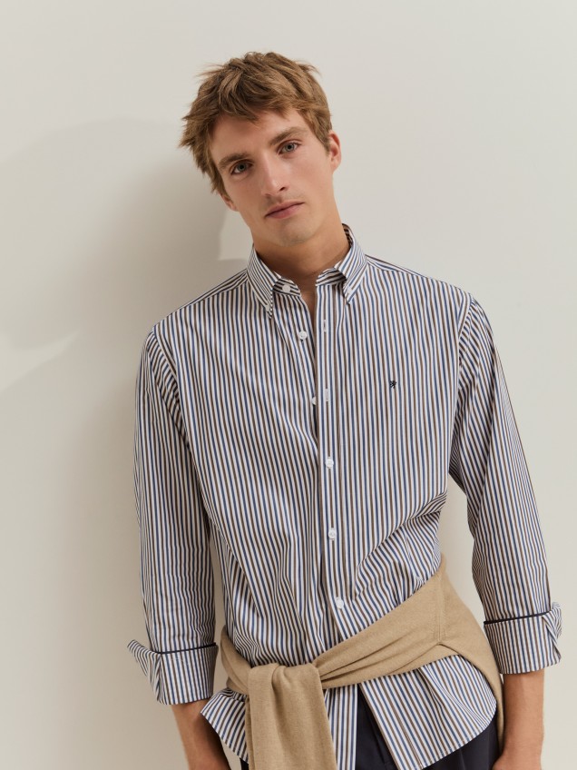 Camisa regular fit �s riscas