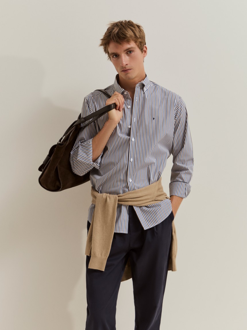 Camisa regular fit �s riscas