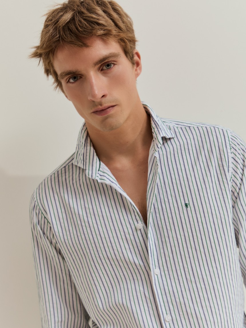 Camisa regular fit �s riscas