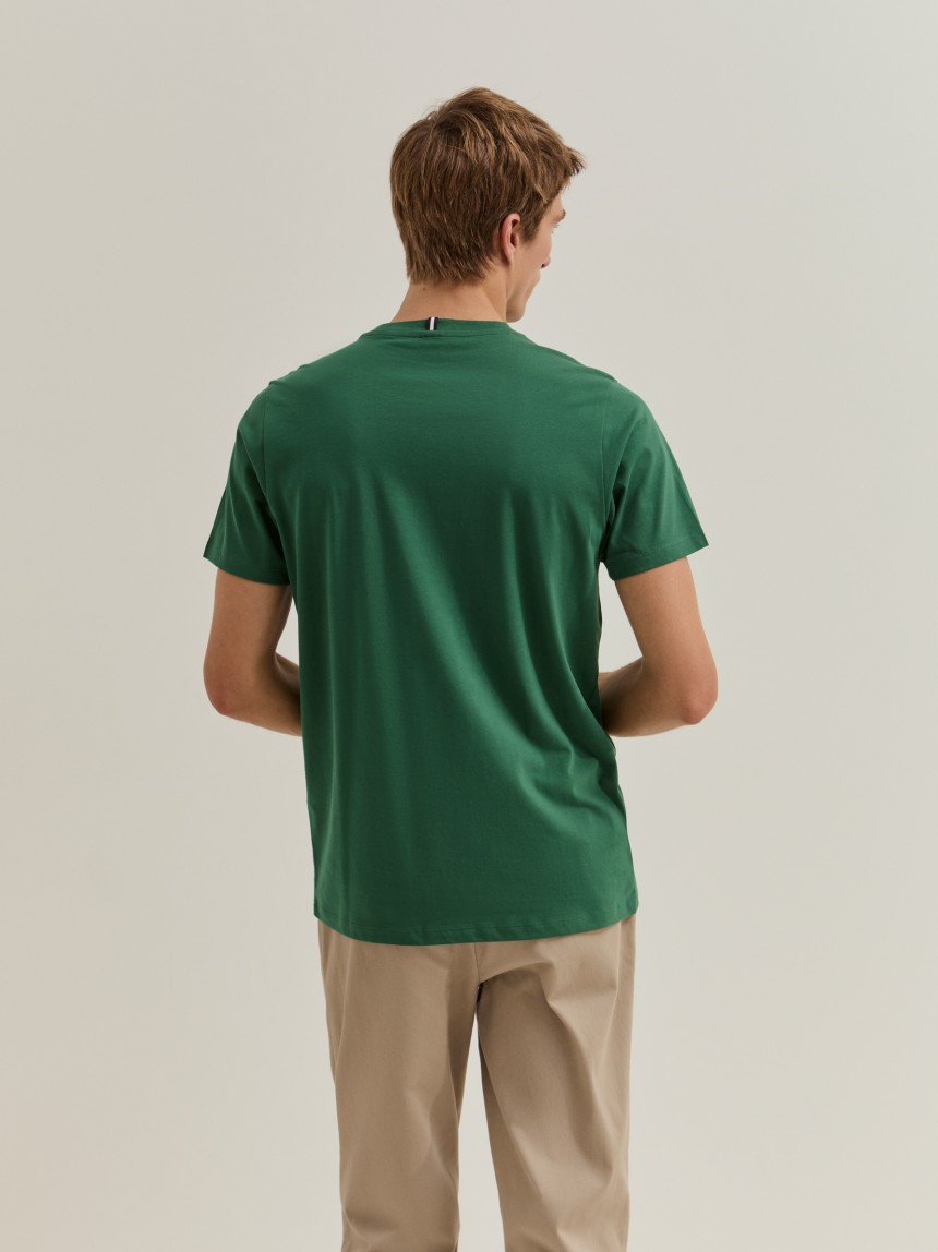 T-shirt b�sica de algod�o