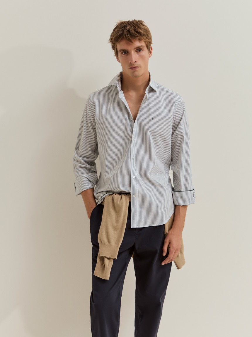 Camisa de corte regular a rayas