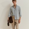 Camisa slim fit �s riscas