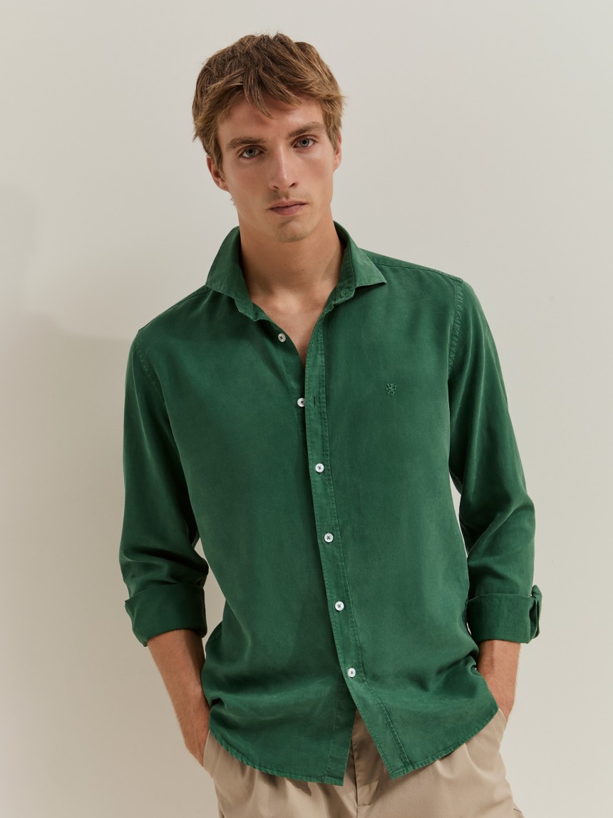 Camisa slim fit em linho e liocel