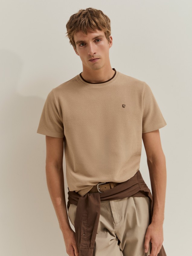 T-shirt em malha estruturada