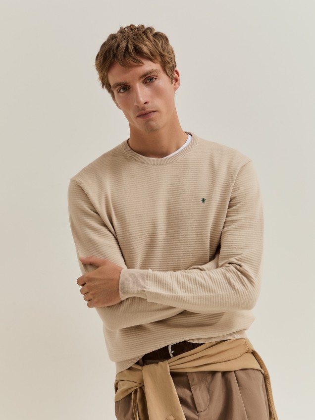 Camisola de malha �s riscas