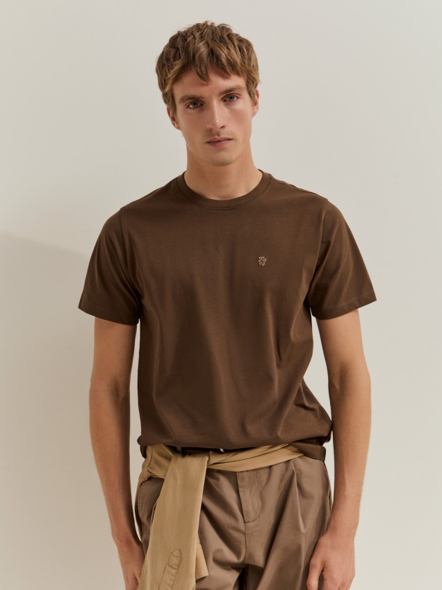 T-shirt b�sica de algod�o