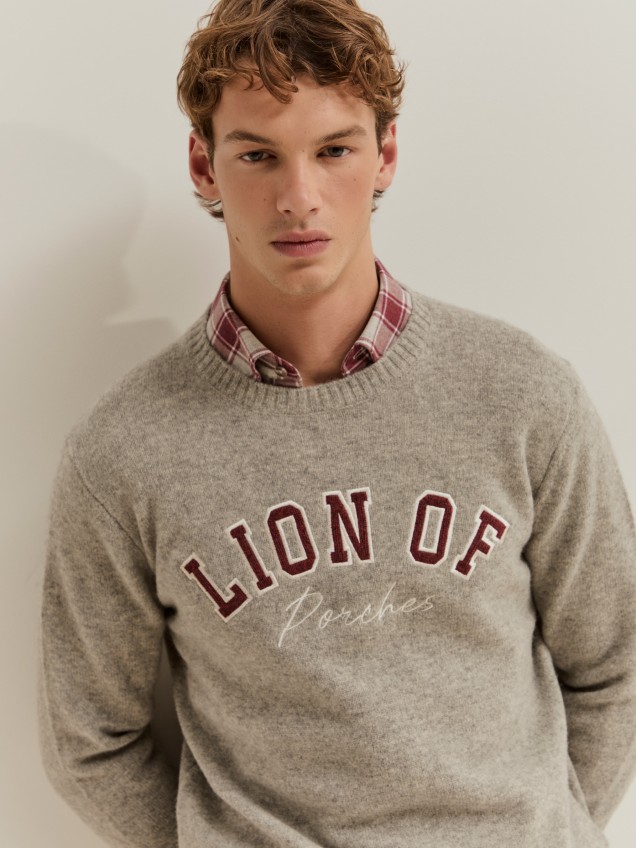 Wool sweater with logo
