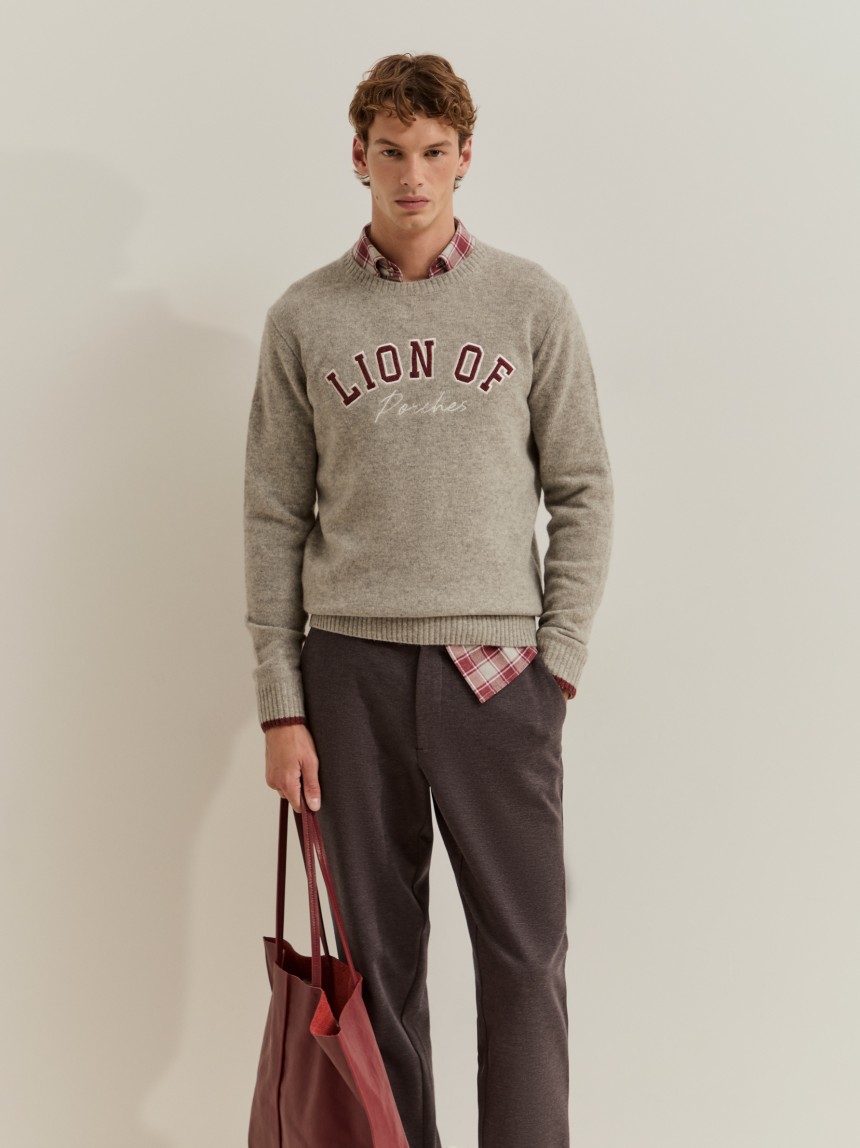 Wool sweater with logo