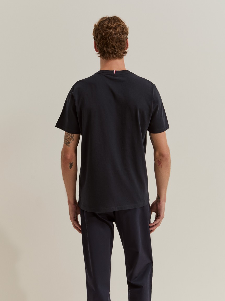 T-shirt b�sica de algod�o