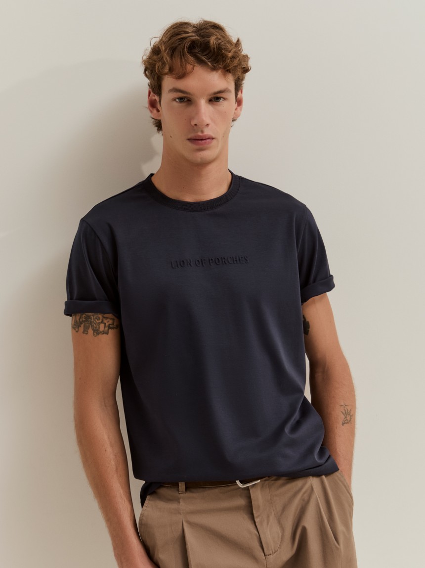 T-shirt b�sica de algod�o
