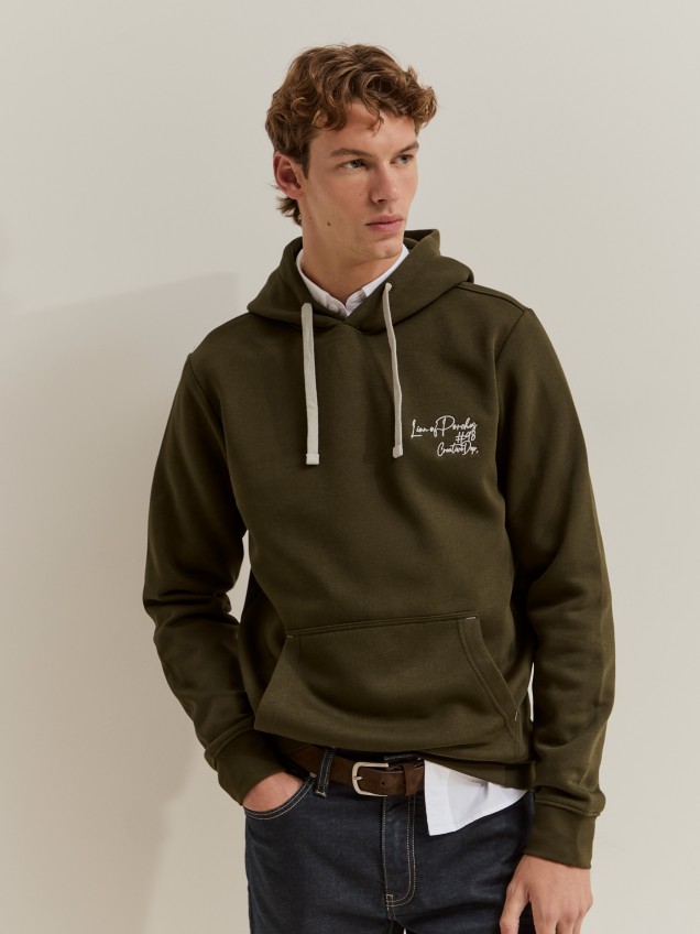 Sweater com capuz