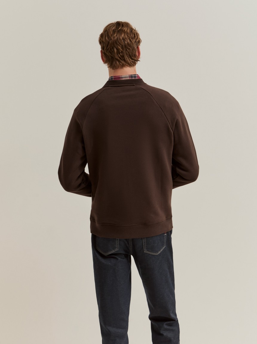Sweater with logo