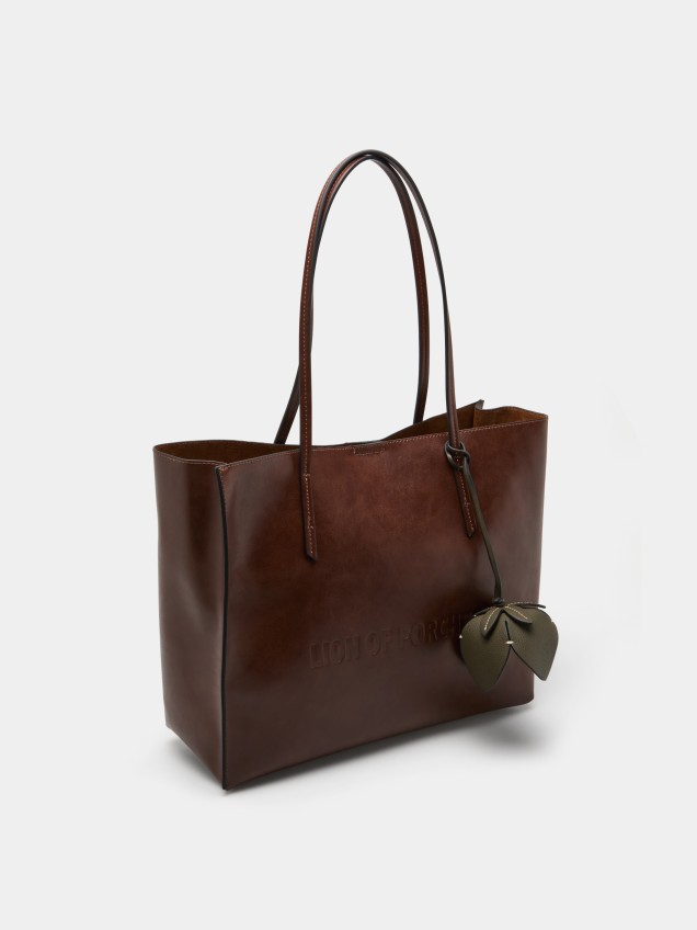 Tote bag with charm